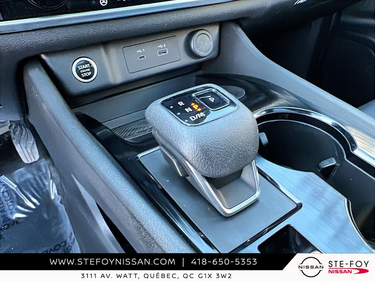 2023 Nissan Rogue SV TI &Eacute;dition de minuit White Ste-Foy - photo #14