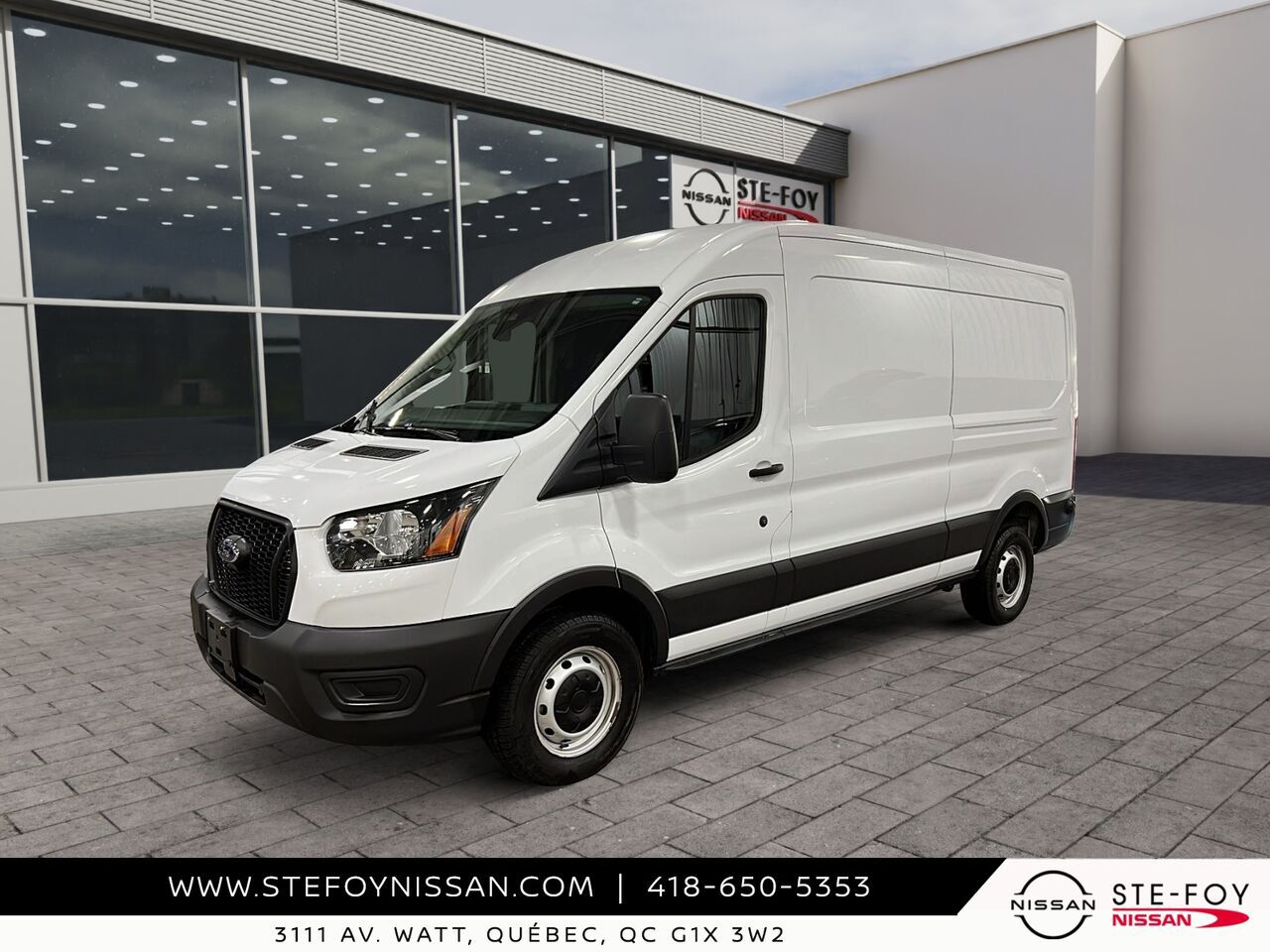 Ford Transit T-250 PA toit moyen 148 po 2024 Blanc Ste-Foy - photo #0