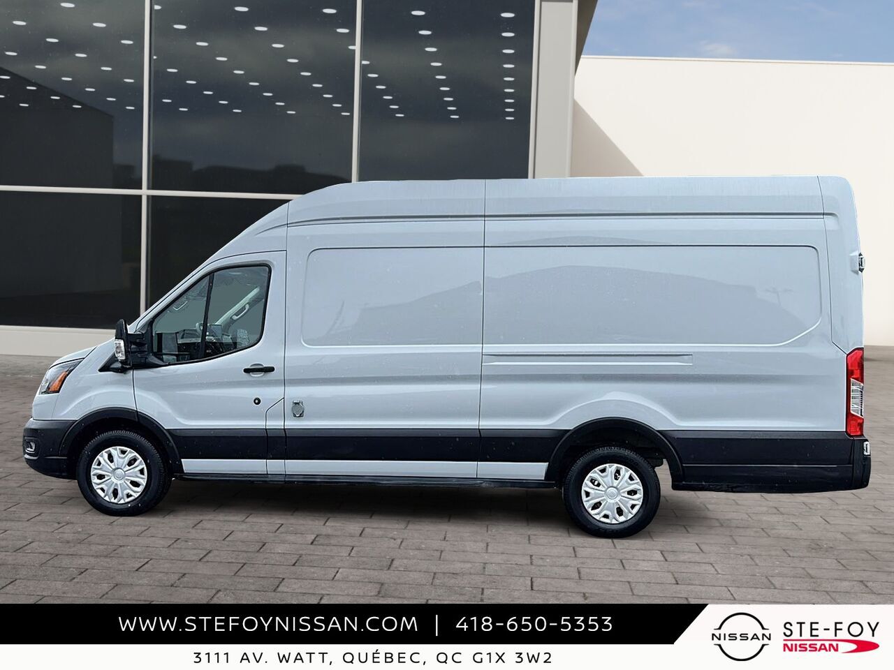 2022 Ford E-Transit Toit sur&eacute;lev&eacute; White Ste-Foy - photo #4