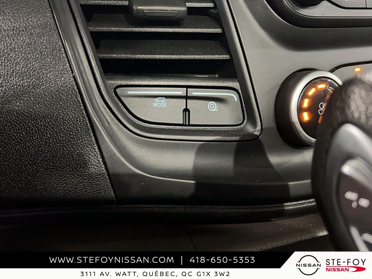 2024 Ford Transit T-250 PA Toit Moyen White Ste-Foy - photo #15
