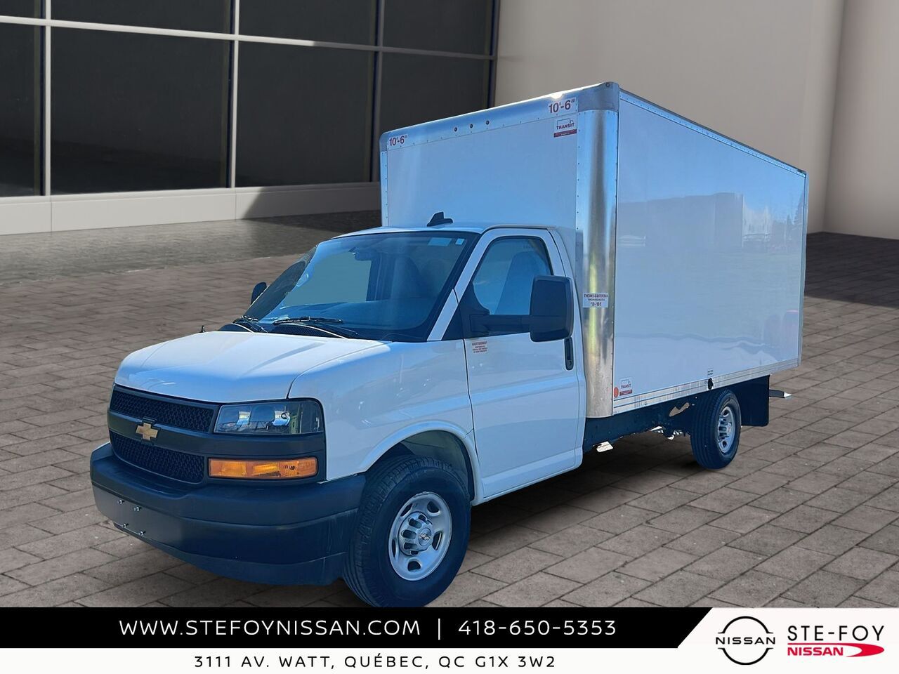 2025 Chevrolet Fourgonnette commerciale tronqu&eacute;e Express White Ste-Foy - photo #0