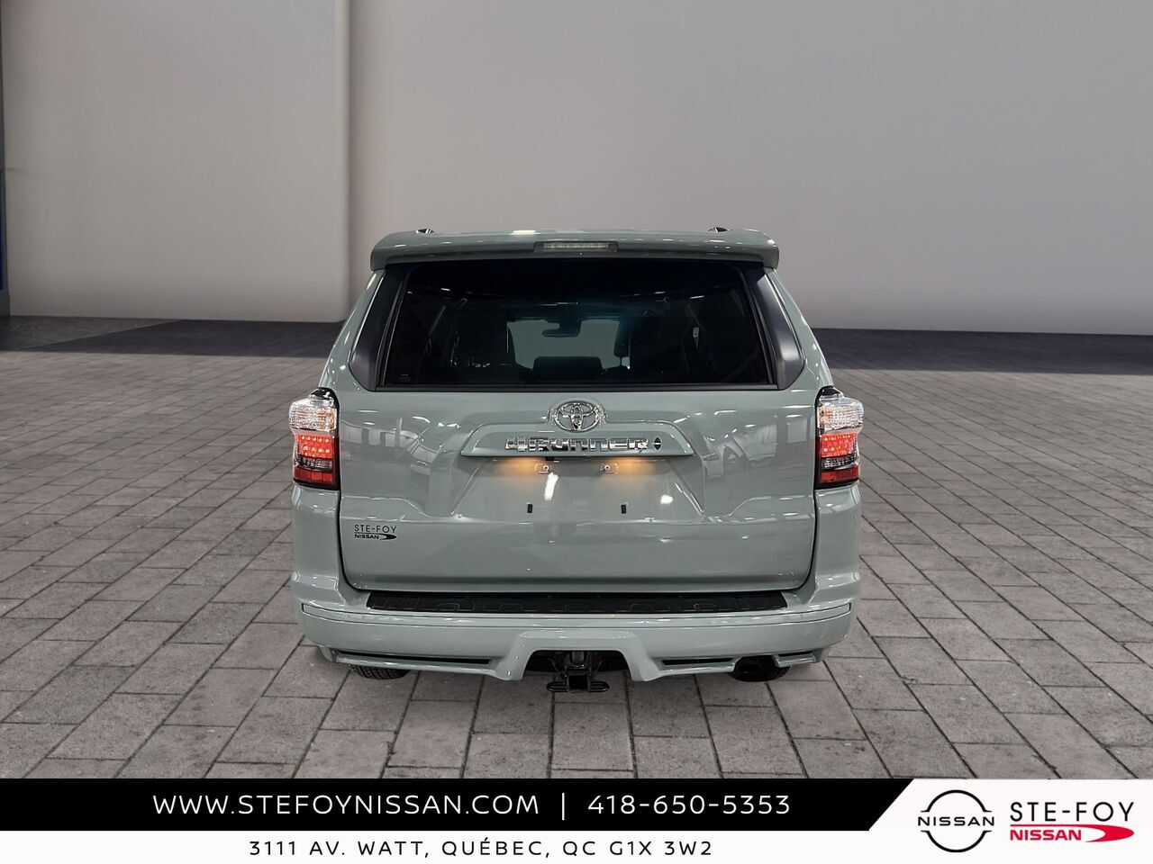 2022 Toyota 4Runner SR5 Grey Ste-Foy - photo #2