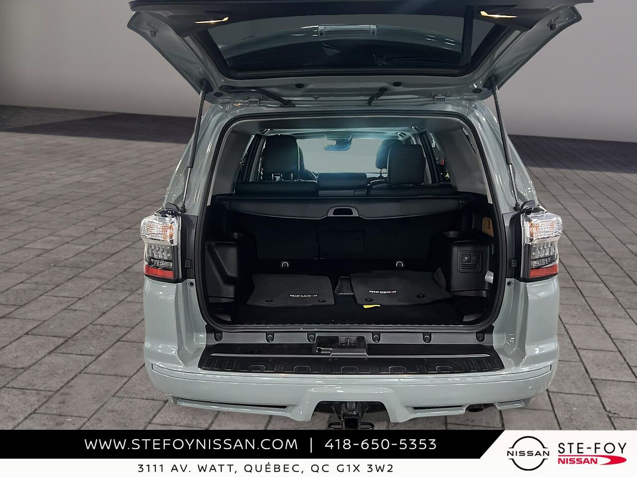 2022 Toyota 4Runner SR5 Grey Ste-Foy - photo #5