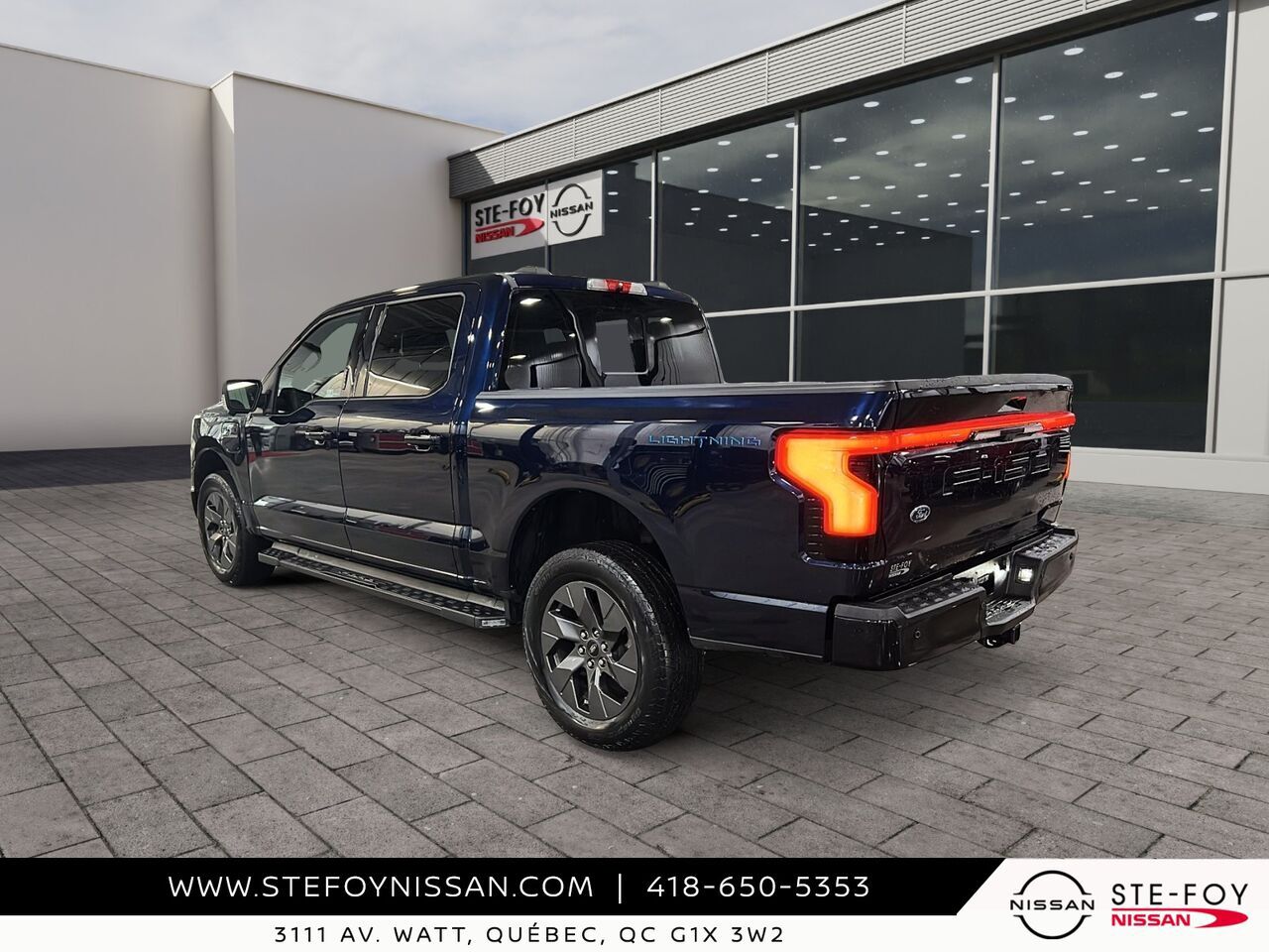 Ford F-150 Lightning GROUPE 510 A, standard range 2023 Bleu Ste-Foy - photo #3