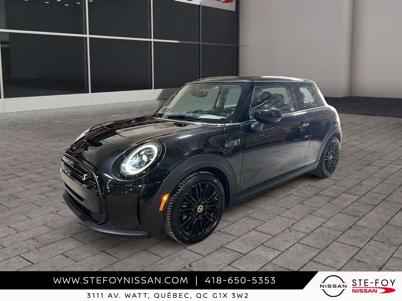 2023 MINI 3 portes COOPER SE ELECTRIQUE DUAL MOONROOF Black Ste-Foy - photo #0