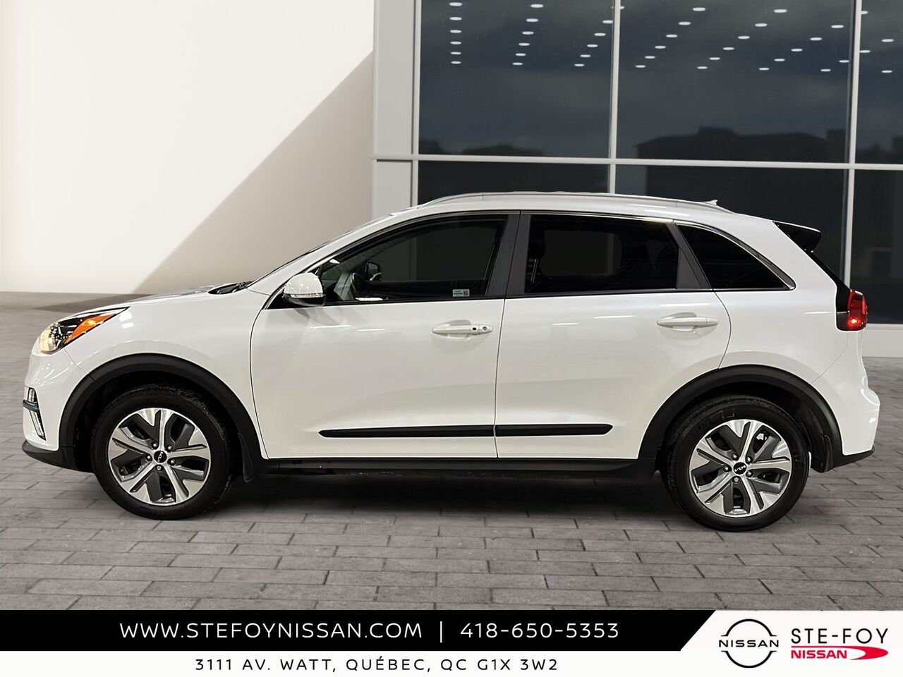 2022 Kia Niro EX+ &eacute;lectrique White Ste-Foy - photo #4