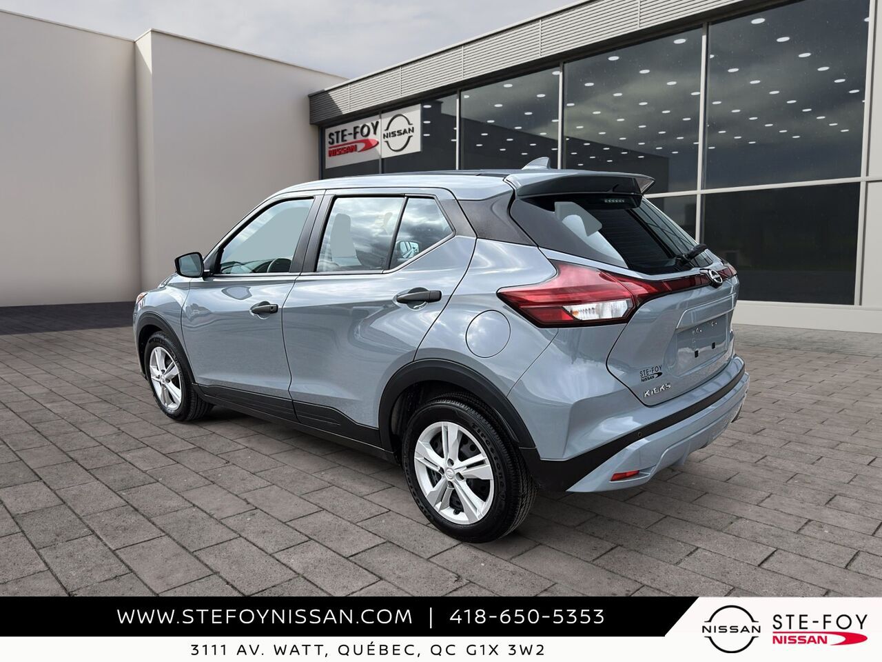 Nissan Kicks 2024 Gris Ste-Foy - photo #3