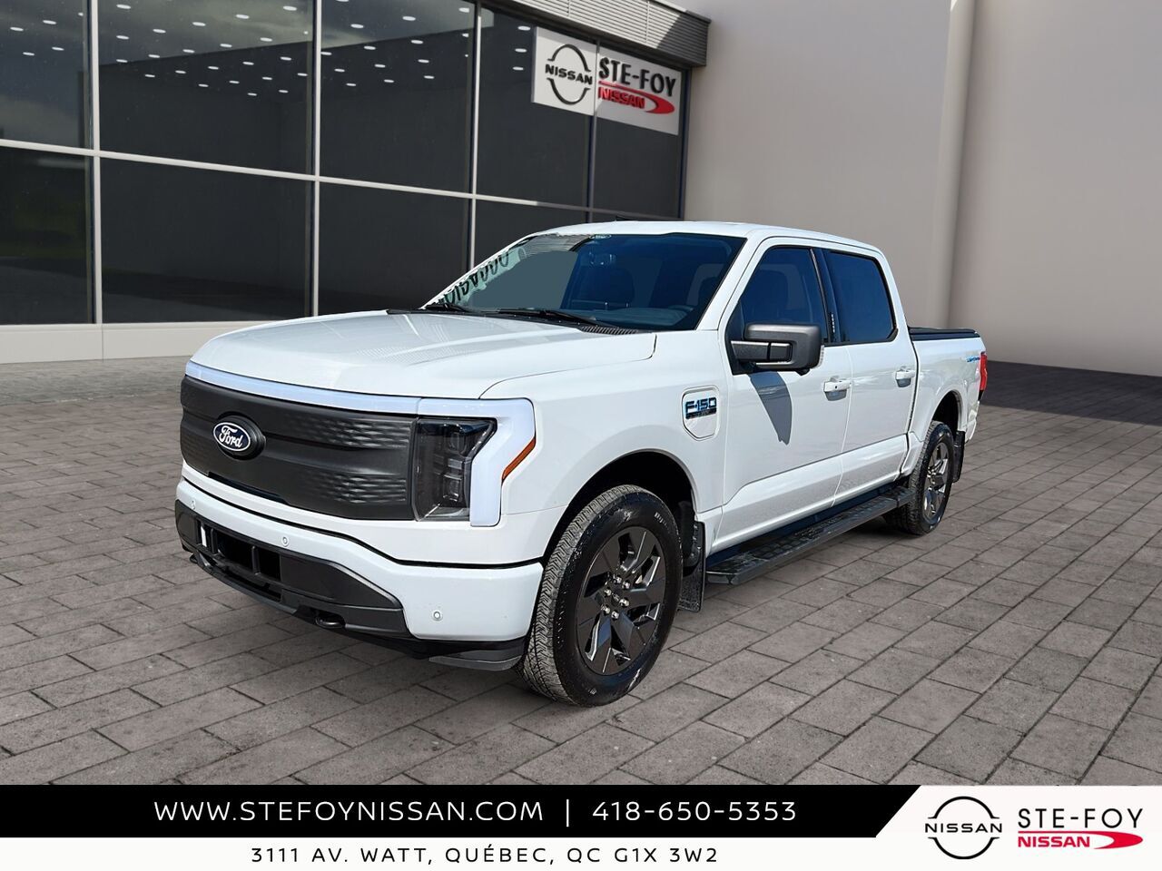 Ford F-150 Lightning FLASH LONG RANGE 2024 Gris Ste-Foy - photo #0