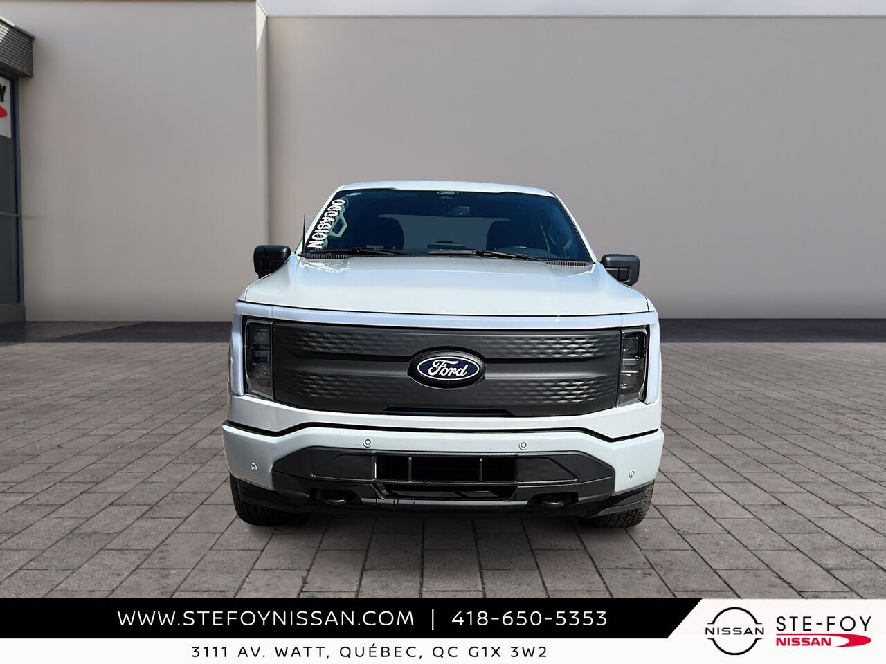 Ford F-150 Lightning FLASH LONG RANGE 2024 Gris Ste-Foy - photo #1