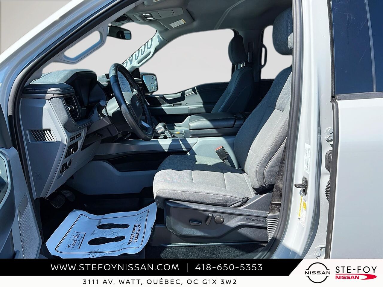 Ford F-150 Lightning FLASH LONG RANGE 2024 Gris Ste-Foy - photo #8