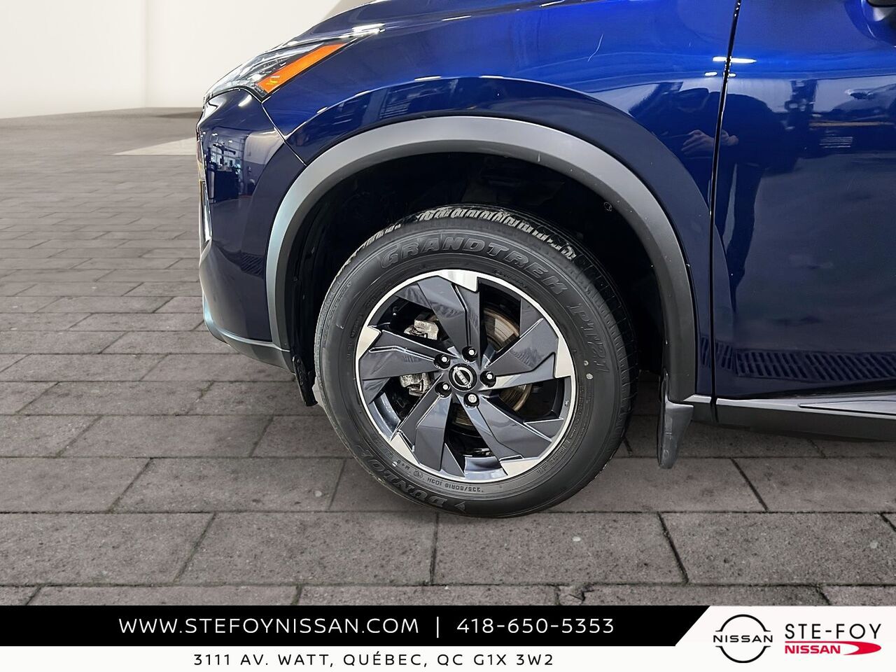 2024 Nissan Rogue SV Blue Ste-Foy - photo #6
