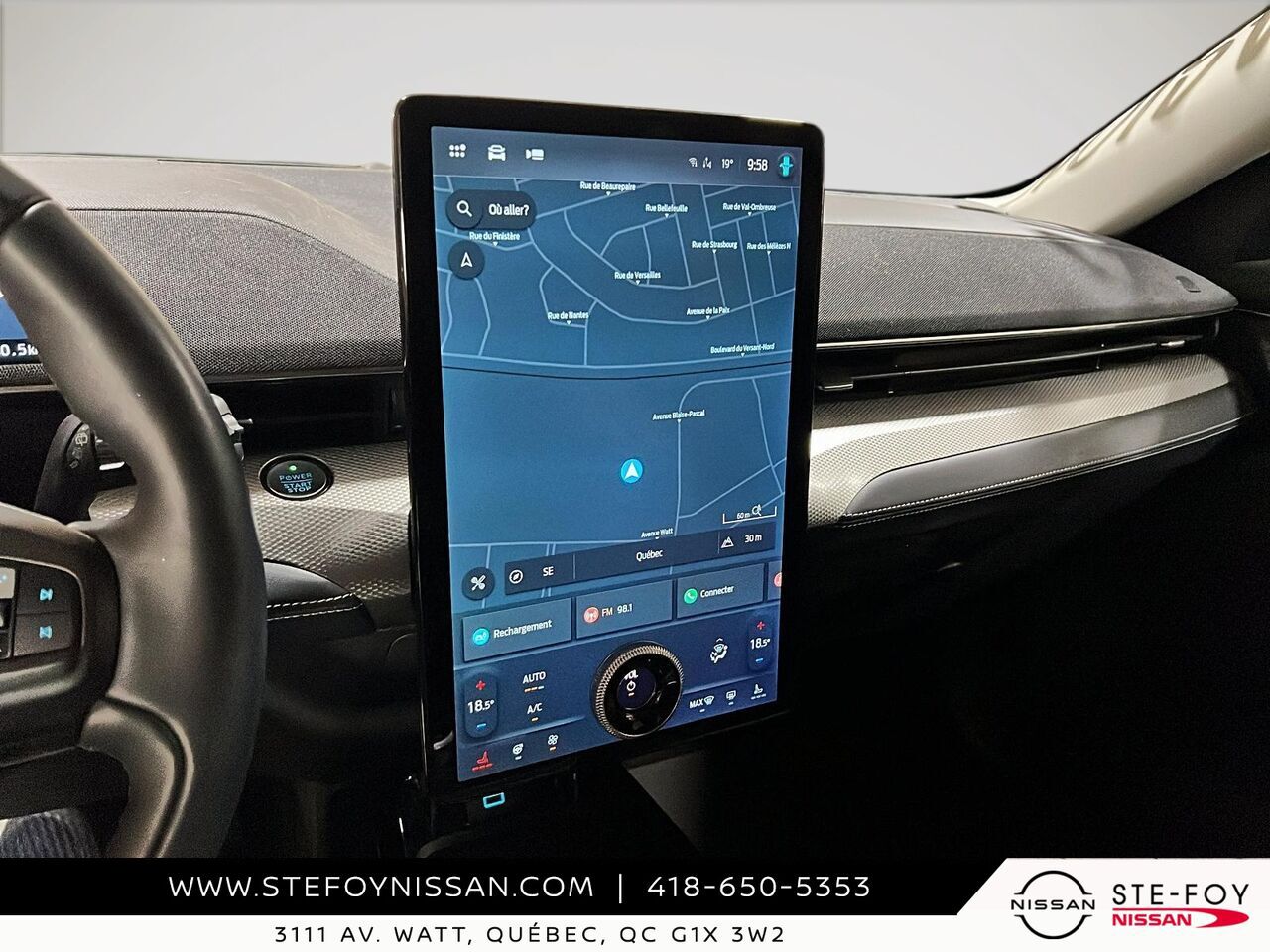 2022 Ford Mustang Mach-E select Black Ste-Foy - photo #16