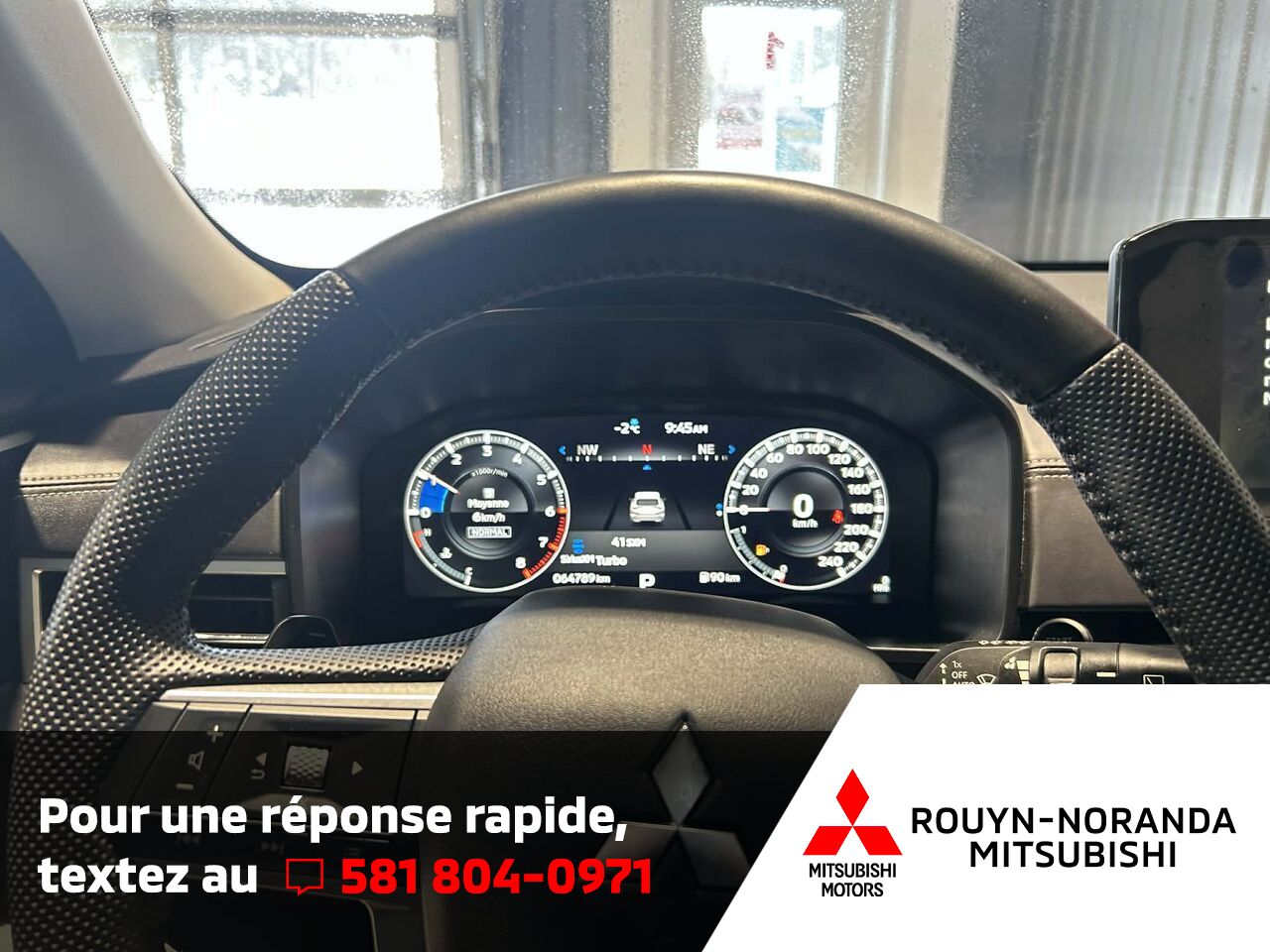 2023 Mitsubishi Outlander Grey Rouyn-Noranda - photo #11