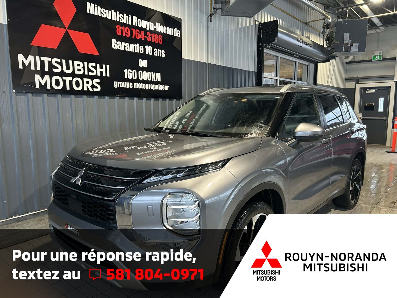 2023 Mitsubishi Outlander Grey Rouyn-Noranda - photo #0