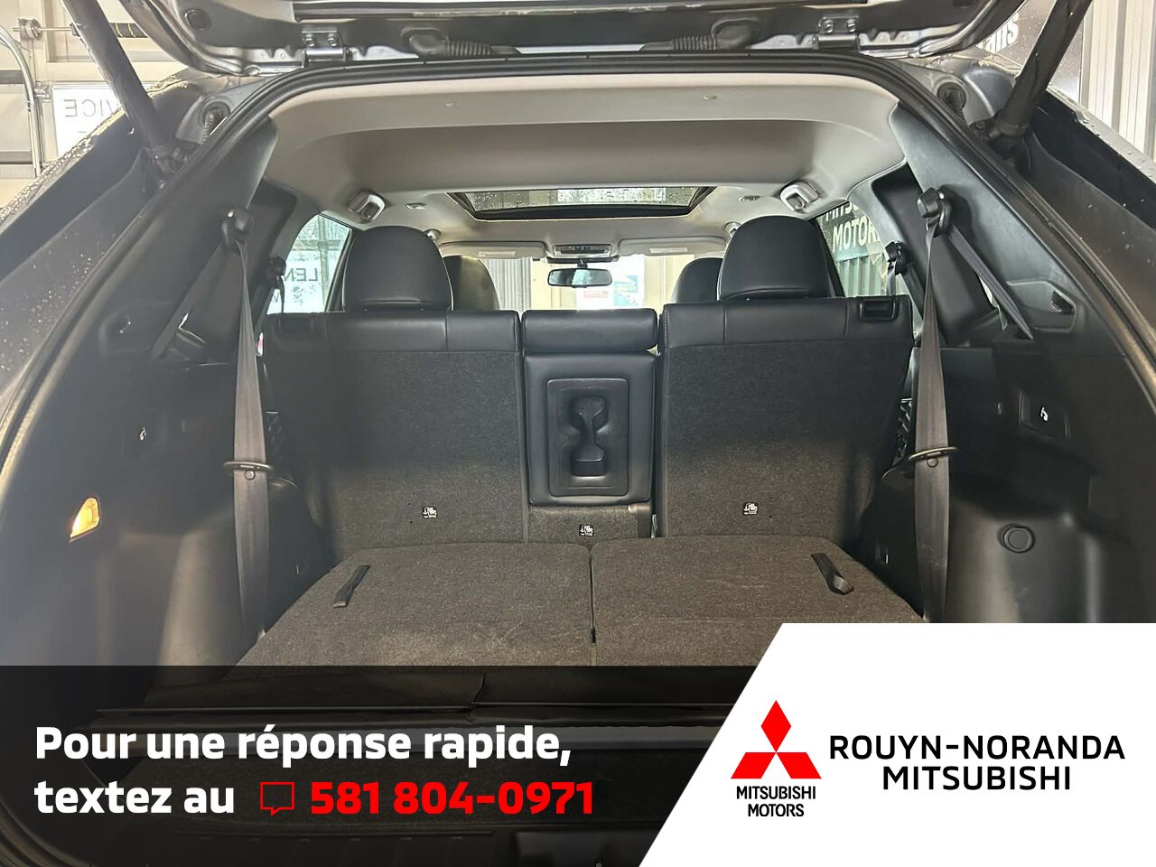 2023 Mitsubishi Outlander Grey Rouyn-Noranda - photo #5
