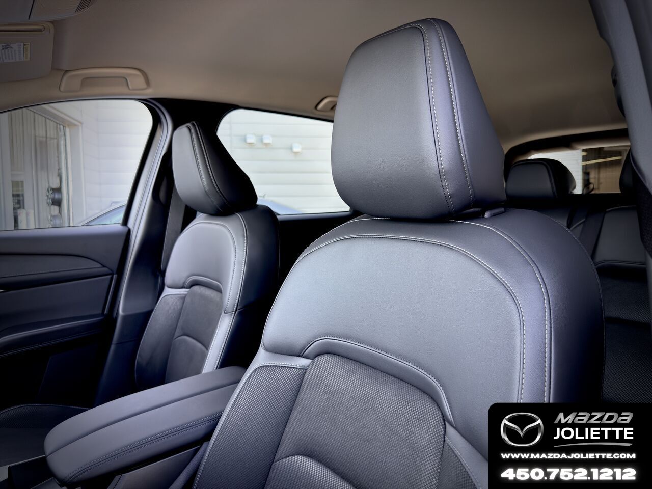 2026 MAZDA CX-5 Jet Black Mica Notre-Dame-des-Prairies - photo #13